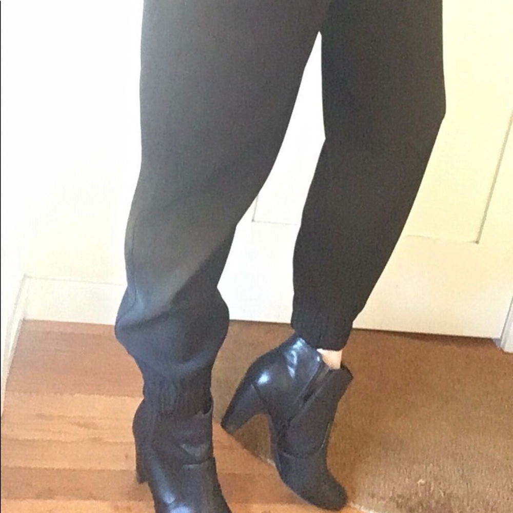 Ann Taylor dressy jogger pants size 8